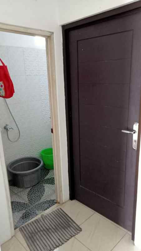 dijual 2 rumah berdampingan mekarsari cimanggis depok