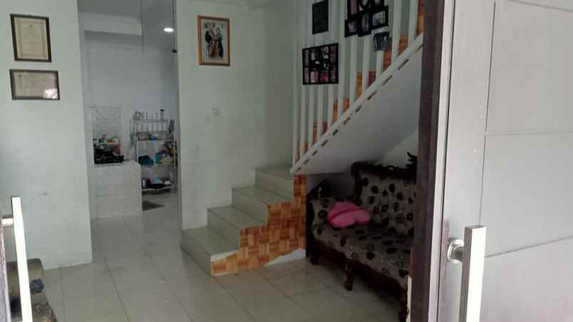 dijual 2 rumah berdampingan mekarsari cimanggis depok