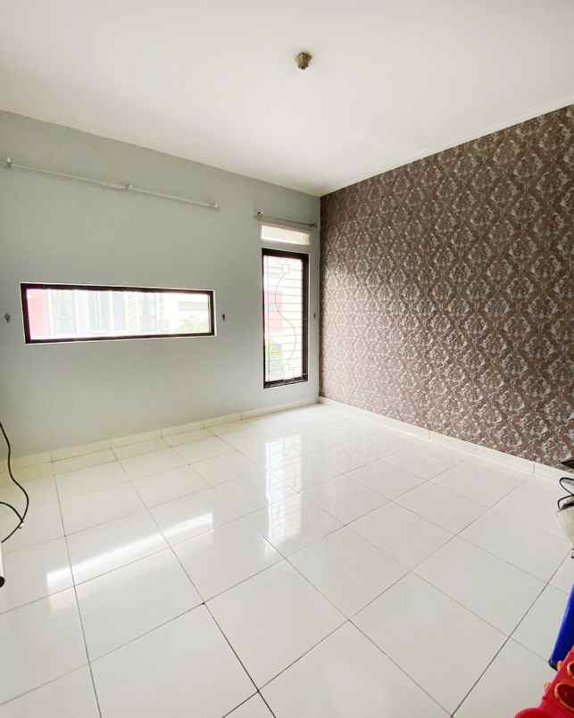 dijual apartemen cluster madrid palem semi