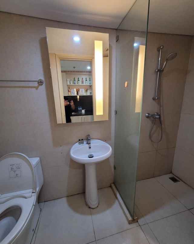 dijual apartemen warhol full furnished