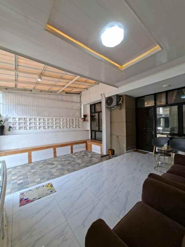 dijual cepat rumah di trevista park