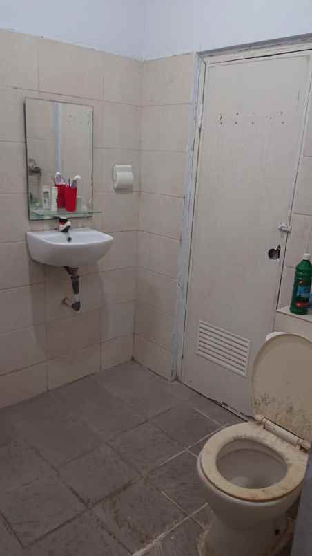 dijual cepat rumah didalam cluster daerah ciledug