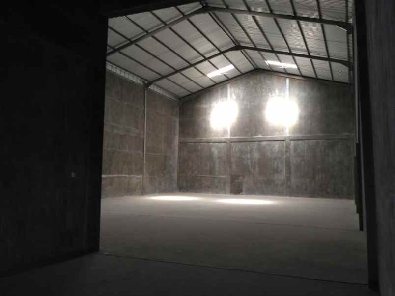 dijual gudang baru di pekanbaru