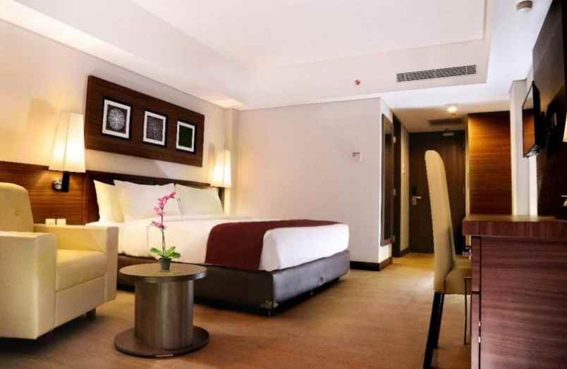 dijual hotel pantai pandawa