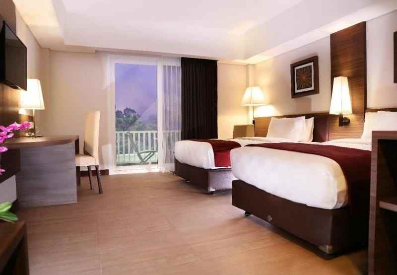 dijual hotel pantai pandawa