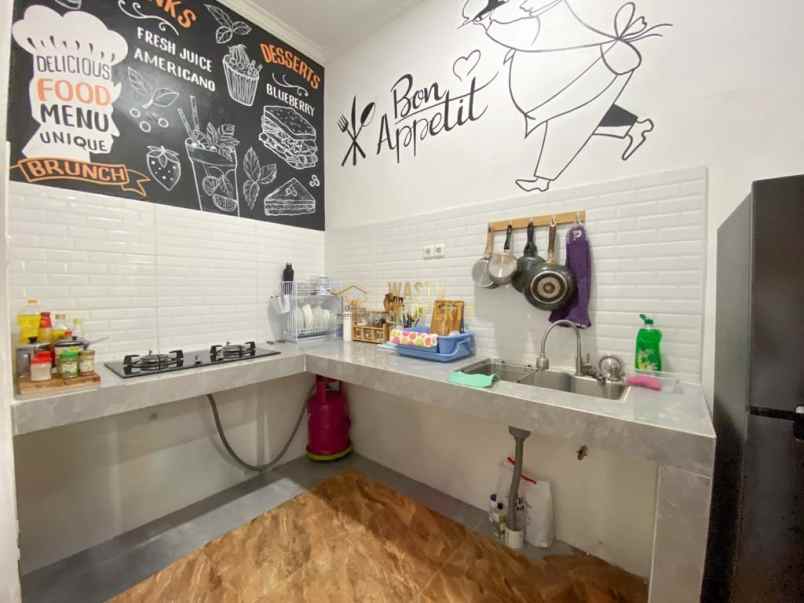 dijual kost caturtunggal depok sleman