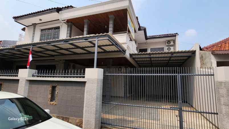 dijual kost jl cipta sarana rt 003 rw