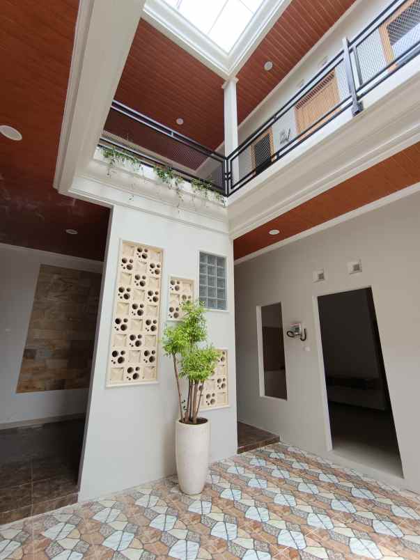 dijual kost jl kaliurang km 14