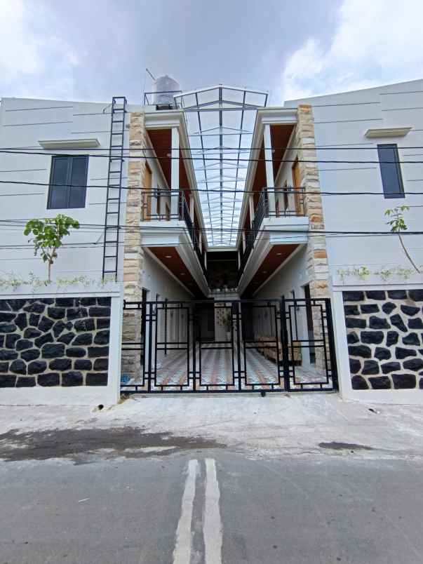 dijual kost jl kaliurang km 14