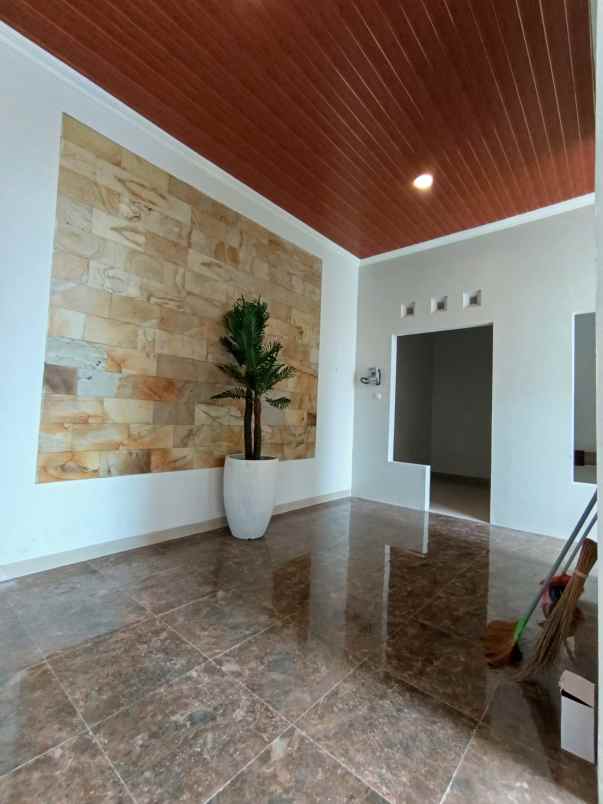 dijual kost jl kaliurang km 14