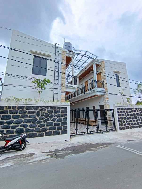 dijual kost jl kaliurang km 14
