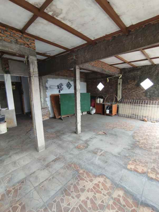 dijual kost mojosongo jebres surakarta