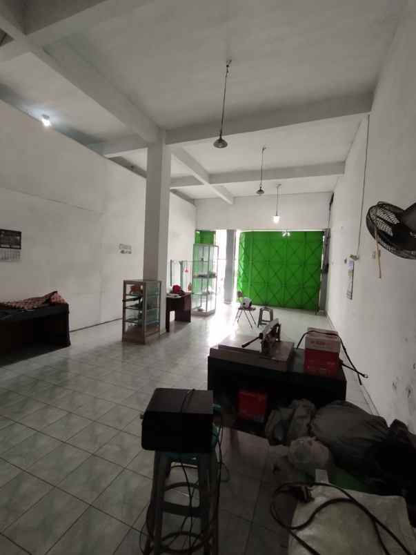 dijual kost mojosongo jebres surakarta