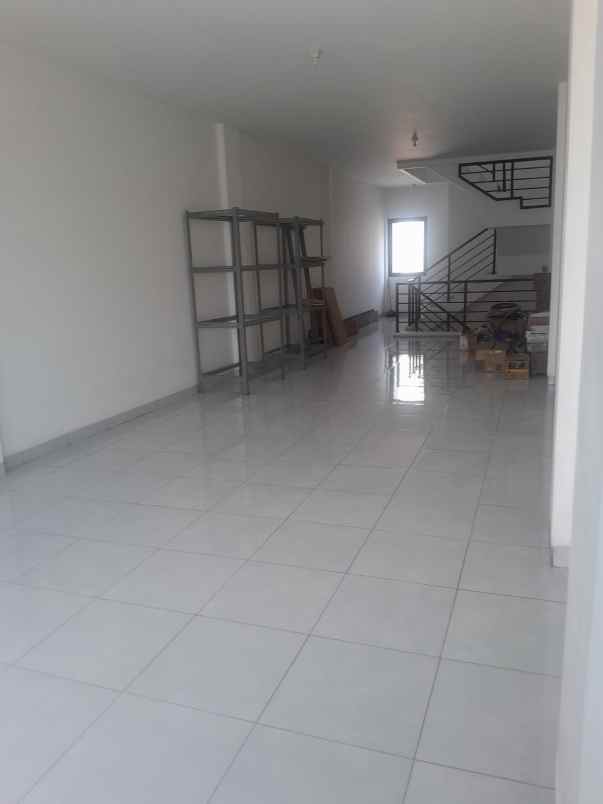 dijual ruko gudang kantor jalan raya satelit utara