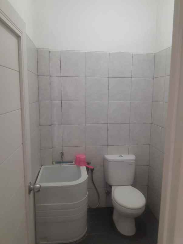 dijual ruko gudang kantor jalan raya satelit utara