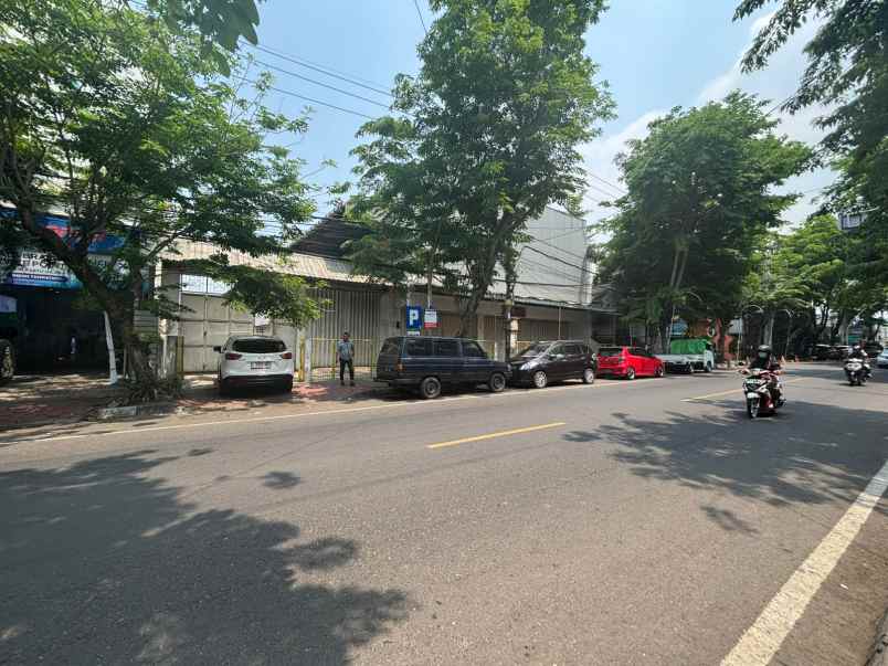 dijual ruko gudang kantor jalan raya usman sadar gresik