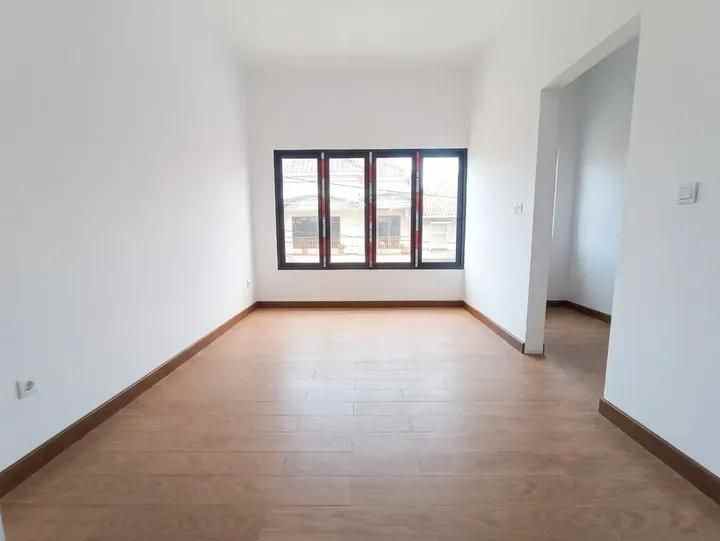 dijual rumah antapani