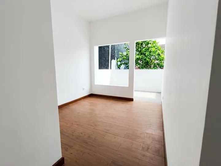 dijual rumah antapani