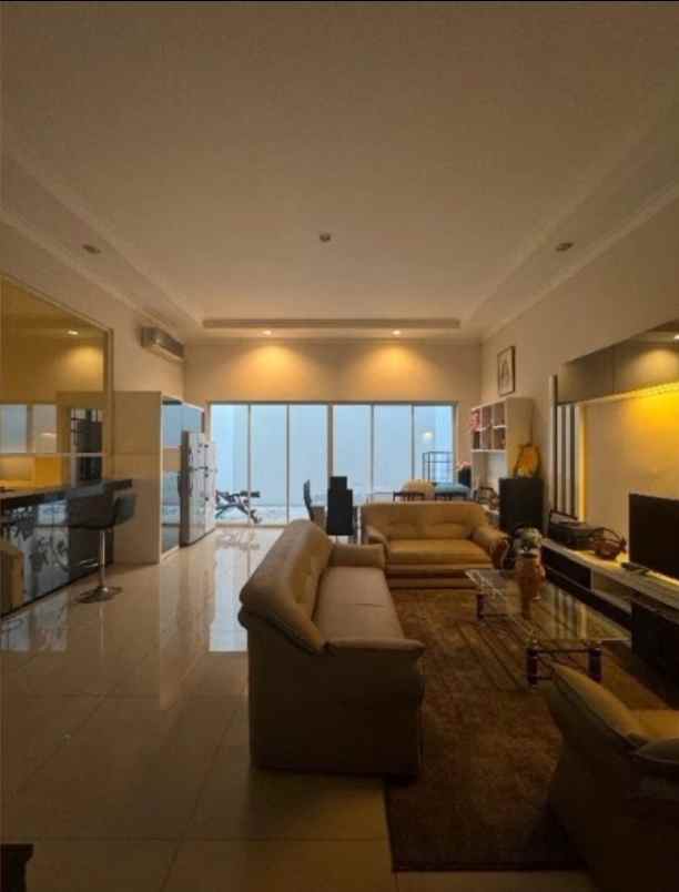 dijual rumah araya 1