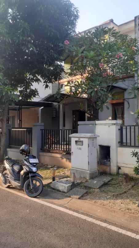 dijual rumah bagus lokasi grand wisata bekasi