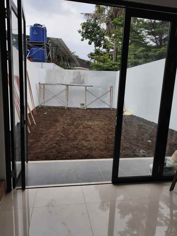 dijual rumah baru 2 lantai di arcamanik kota bandung