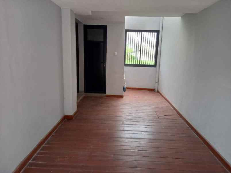 dijual rumah baru di jalan plered sumber solo