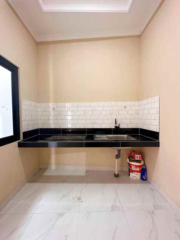 dijual rumah baru siap huni di munjul jakarta timur