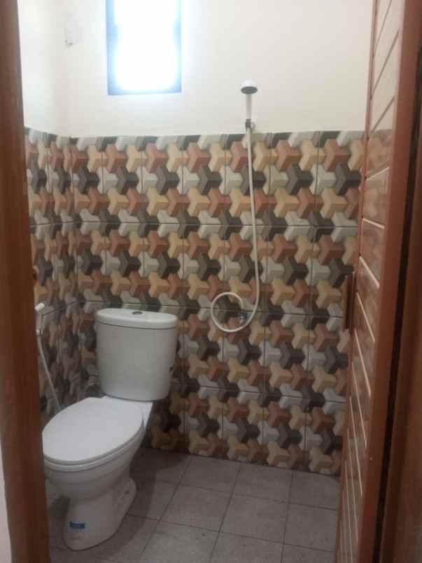 dijual rumah bedahan sawangan depok