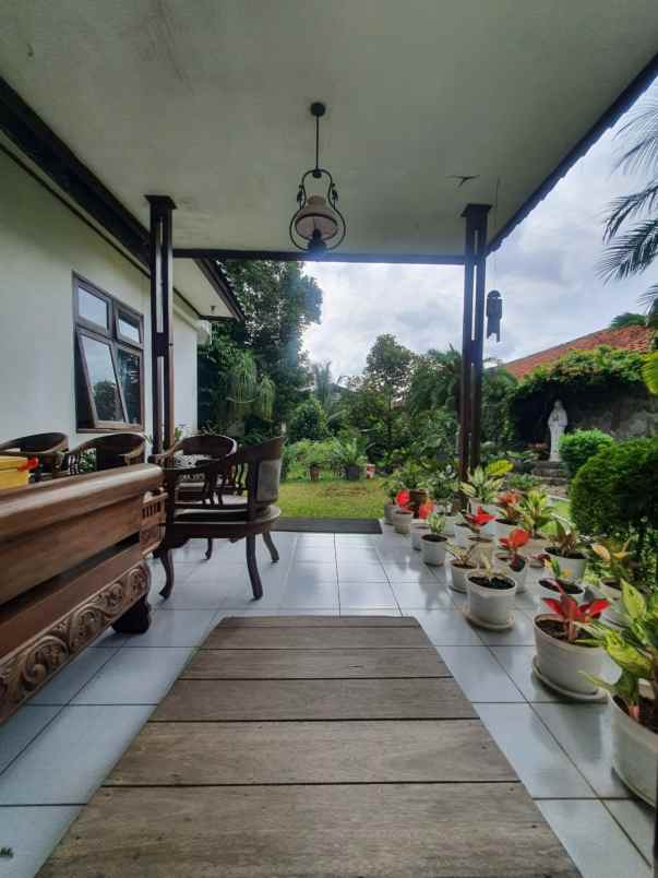 dijual rumah besar tanah luas di jl raya lenteng agung