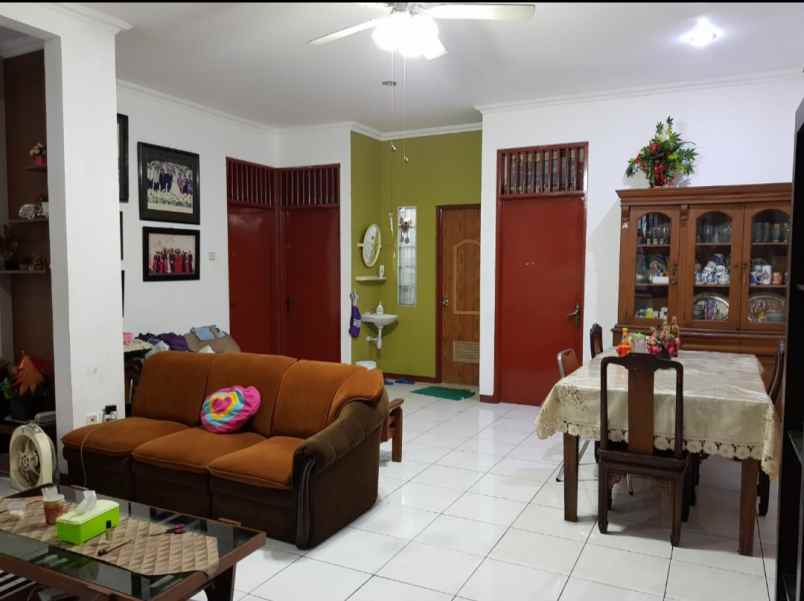 dijual rumah billymoon pondok kelapa