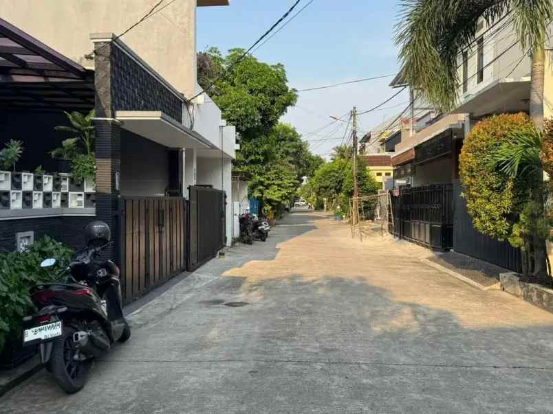 dijual rumah bintara