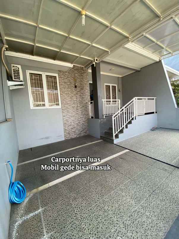 dijual rumah bnayumanik