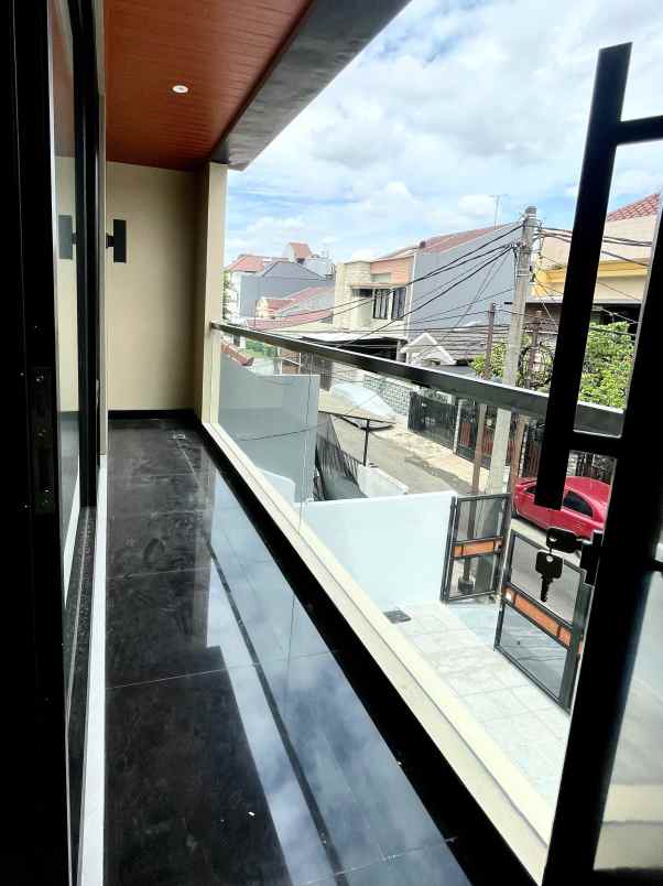 dijual rumah brand new di griya loka bsd