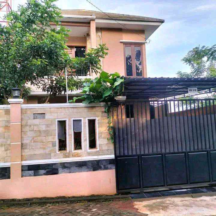 dijual rumah bulusan