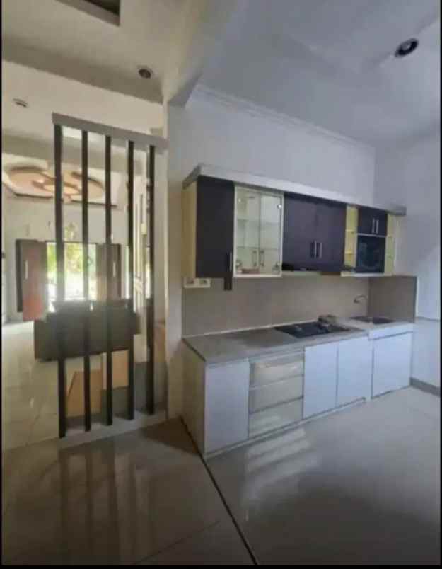 dijual rumah bulusan