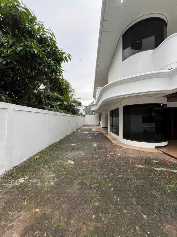 dijual rumah cantik strategis dekat mrt cipete jaksel