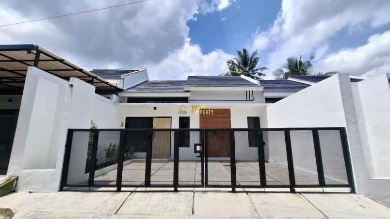 dijual rumah caturharjo sleman sleman