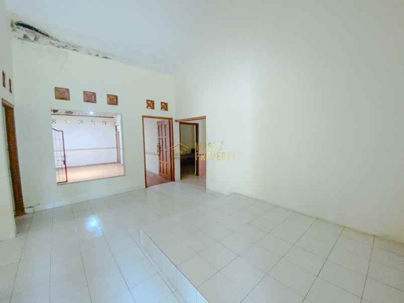 dijual rumah caturharjo sleman yogyakarta