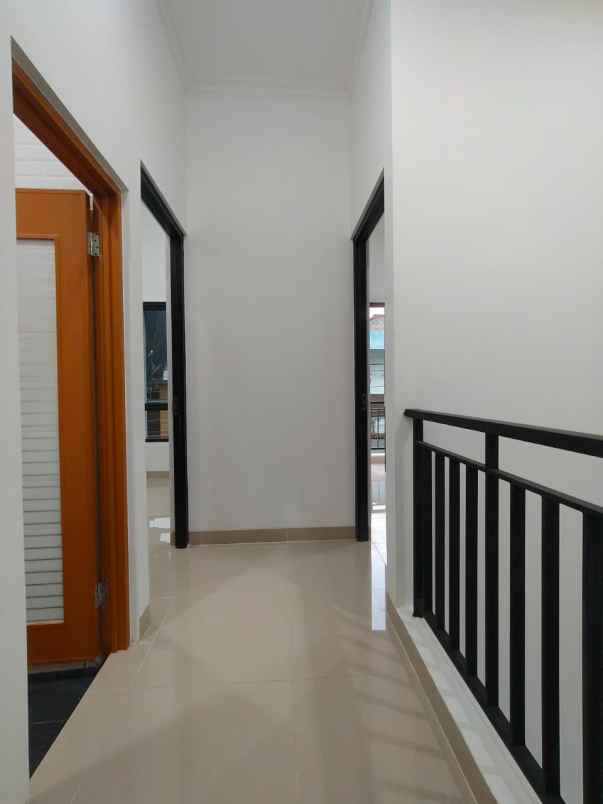 dijual rumah cijantung jakarta timur