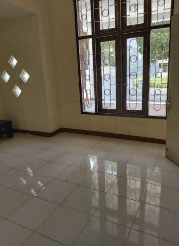 dijual rumah citraland taman puspa raya