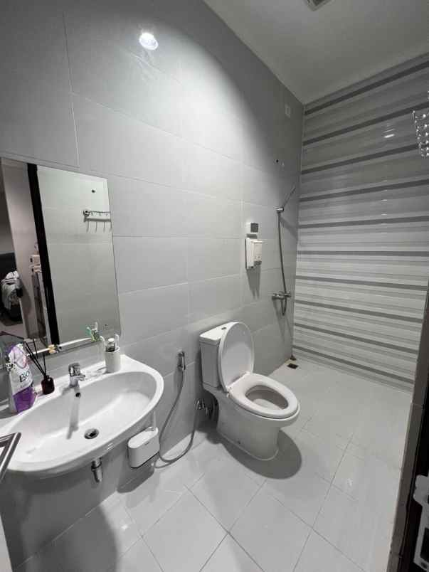 dijual rumah cluster cherryville grand