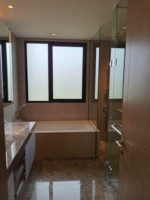 dijual rumah cluster laurel nava park