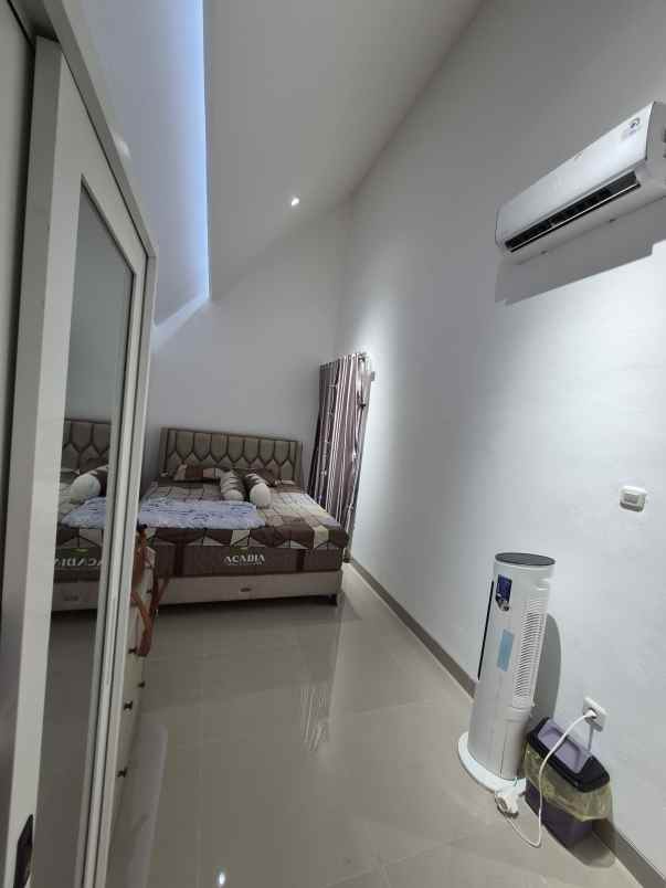 dijual rumah cluster viona karawaci