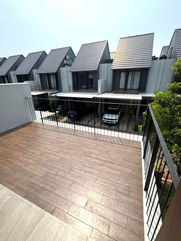 dijual rumah cluster wisteria metland