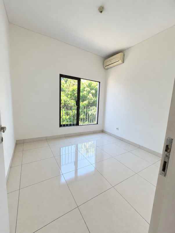 dijual rumah cluster zebrina jgc