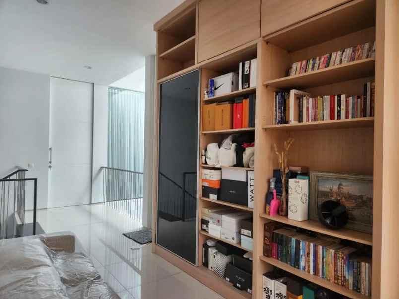 dijual rumah crystal golf citraland