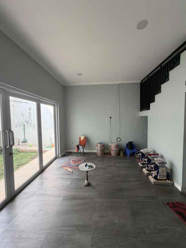 dijual rumah dalam komplek di cakung jakarta timur