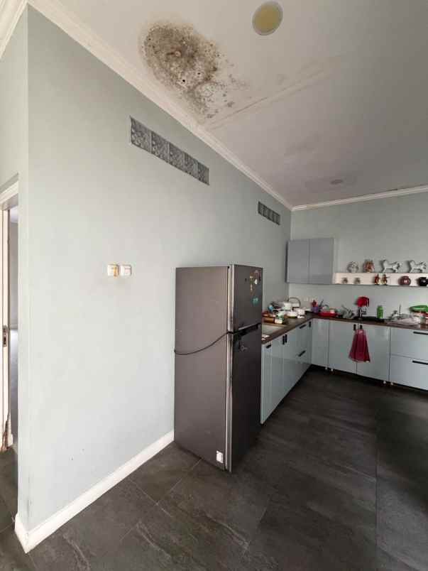 dijual rumah dalam komplek di cakung jakarta timur
