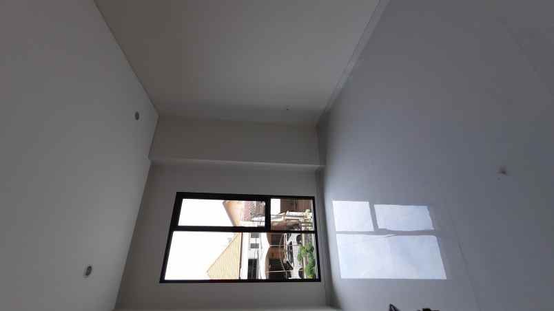 dijual rumah darmo permai selatan