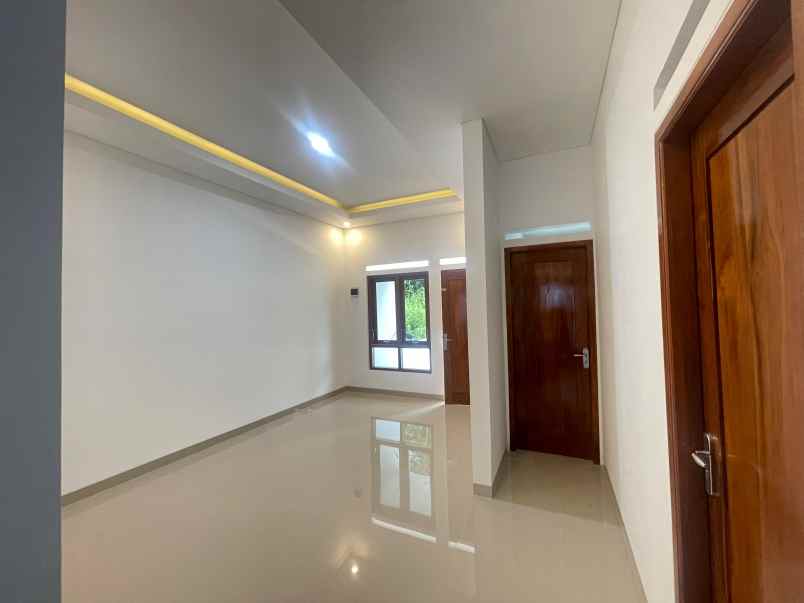 dijual rumah dawung selomartani kalasan